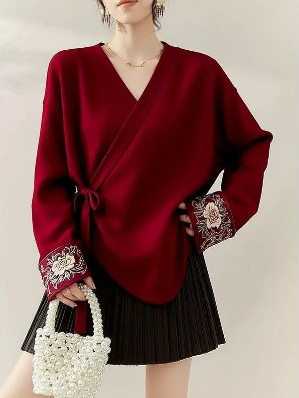 

Новое осенне-зимнее пальто в китайском стиле, однотонное, с V-образным вырезом, длинными рукавами, асимметричное, женское, уникальное, в национальном стиле, теплое.