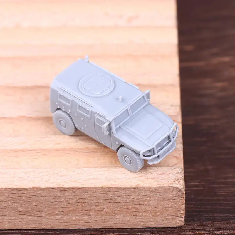 1:144GAZ Tigr نموذج مركبة مدرعة خفيفة-طقم شاحنة روسية مع هيكل مفصل، مصبوب من الراتنج للعرض والديورما