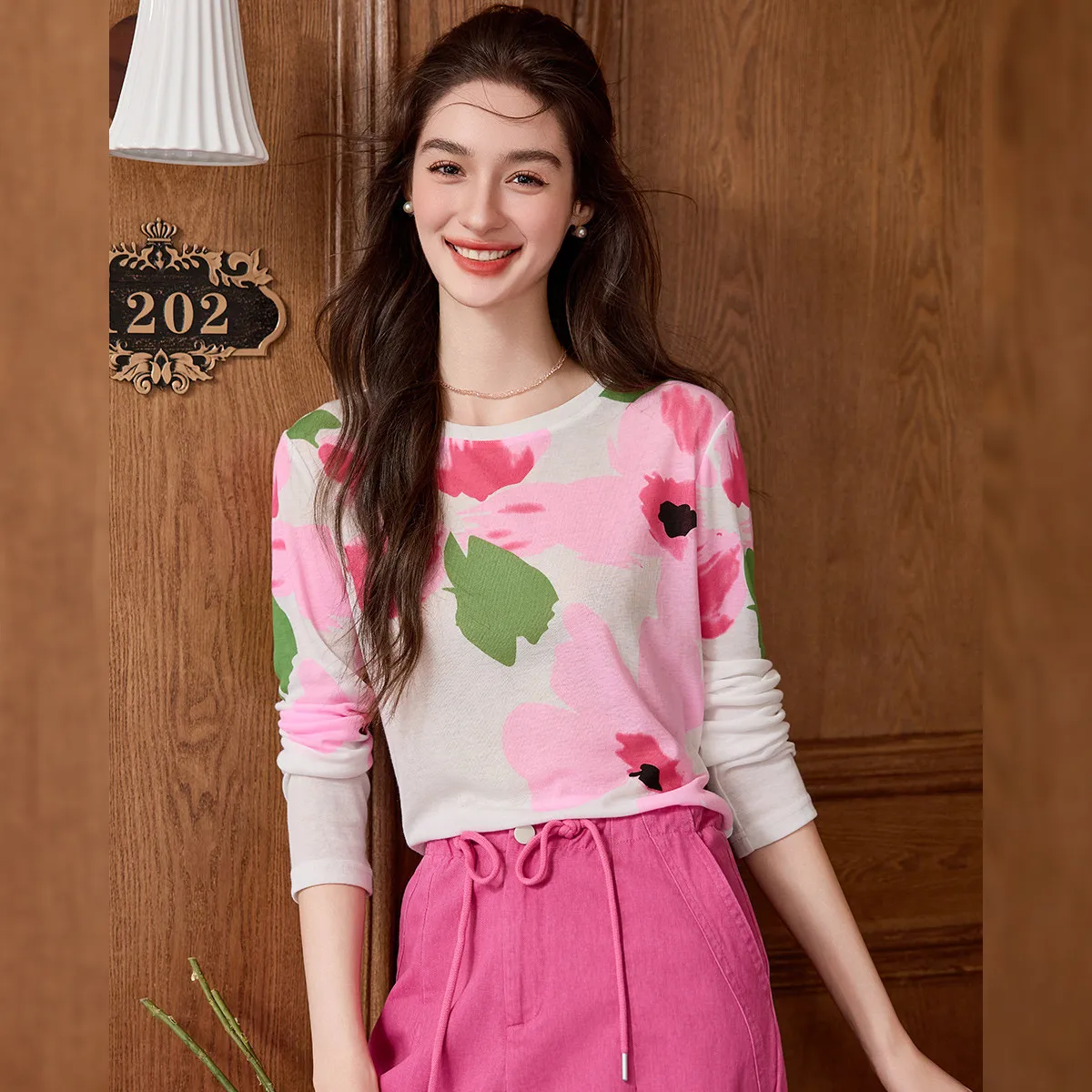 LOUIS YAO-Sudadera con capucha de punto con patrón de flores contrastantes para mujer, camiseta informal Retro de manga larga con microelástico, otoño 2025