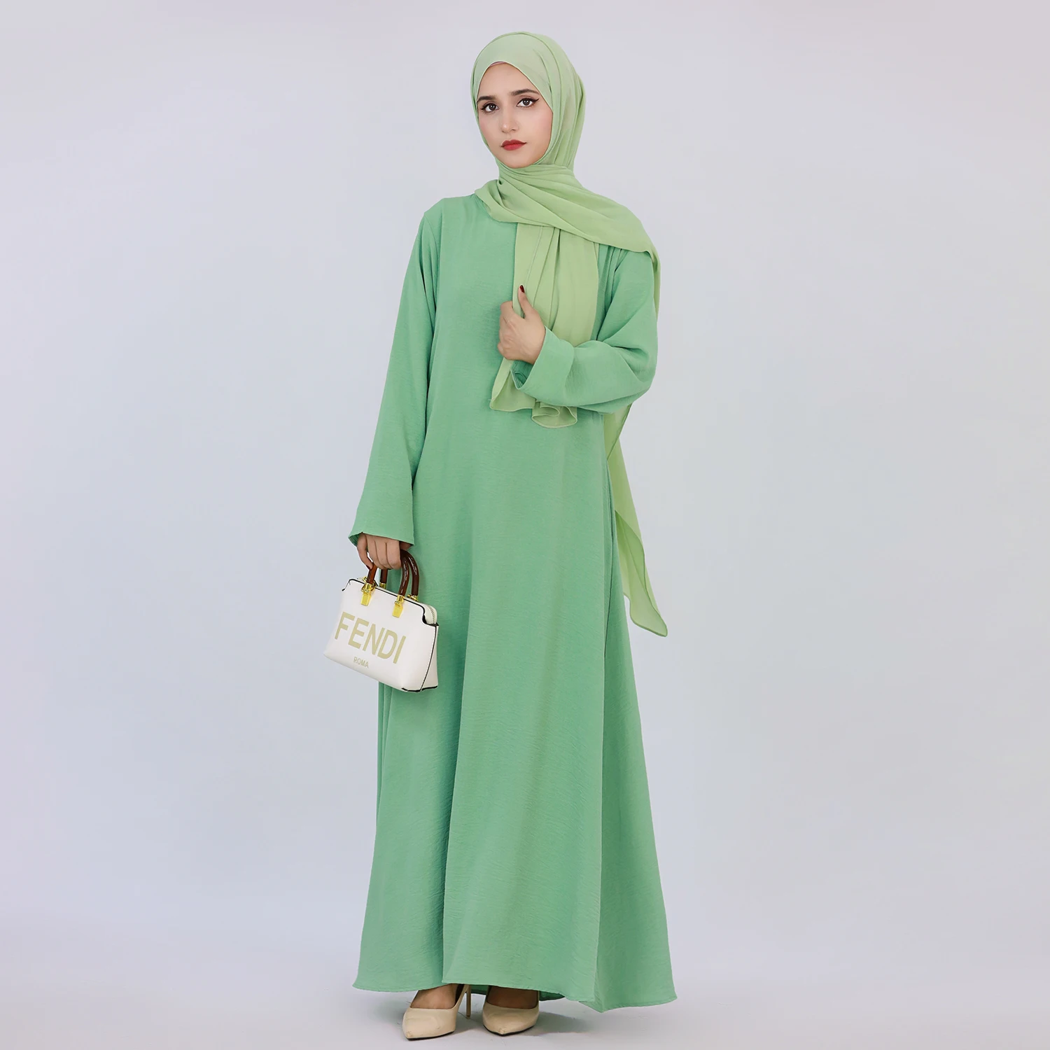 2025 Fashion Simple Muslim Dress Solid Abaya Arab Turkey Dubai Kaftan Modest Long Sleeve Maxi Dress Islamic Clothing LR593