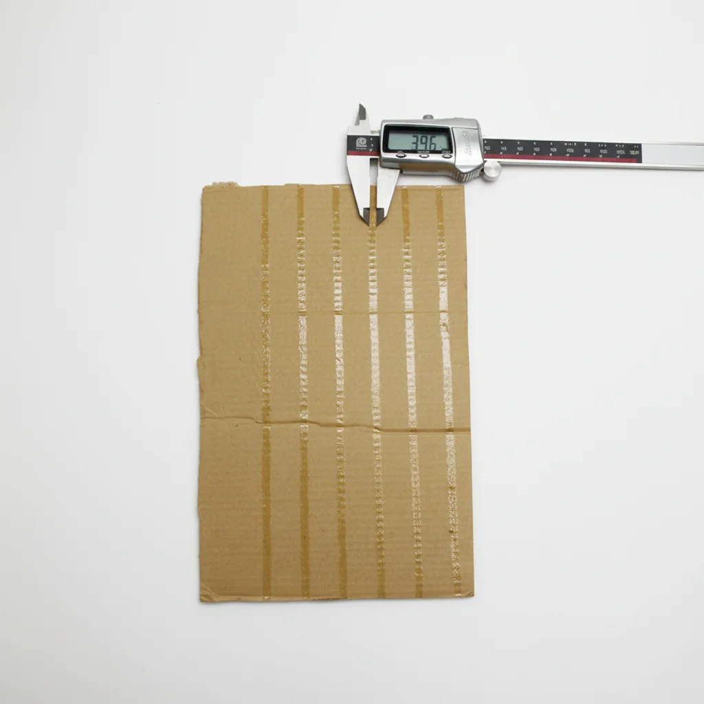 Semi-Automatic Contact Gluing Machine For High Viscosity Hot Melt Glue Paper Textiles Application Gear-Driven Easy Operate
