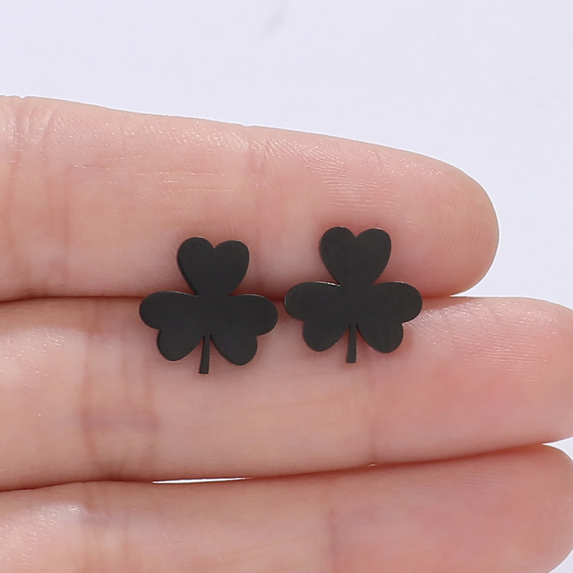 2024 new fashion stainless steel love clover earrings product temperament all match birthday anniversary earrings small gift