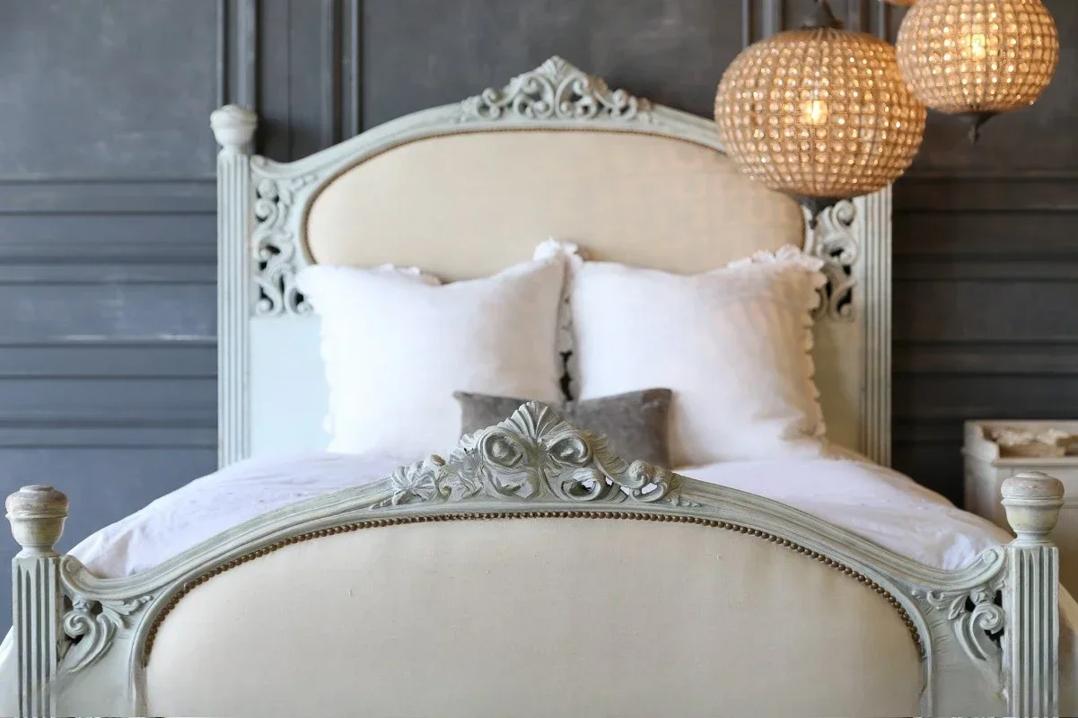 

American French retro solid wood bed, European carved antique princess , British design bedroom children's bed