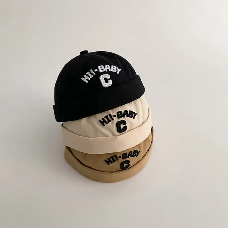 Mode Brief Gestickte Baby Docker Caps Frühling Sommer Junge Mädchen Kappe Mützen Einfarbig Kinder Retro Brimless Hüte