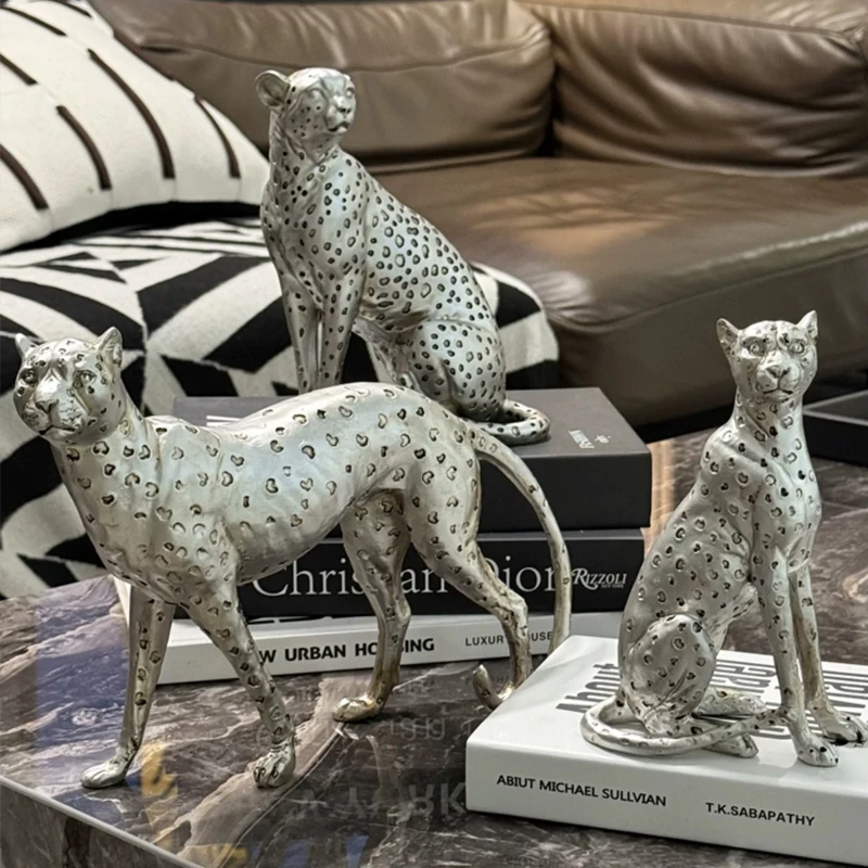 Leopard Ornaments French Luxury High-end Living Room Wine Cabinet TV Cabinet Porch High-grade Soft-mounted Art Decorations