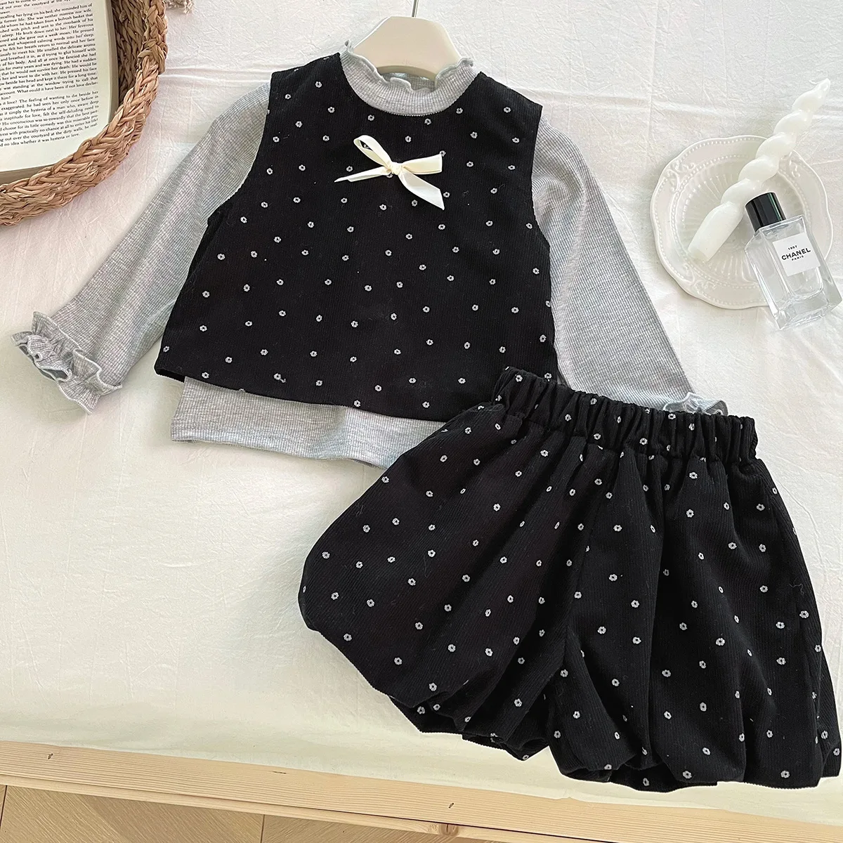 

Girls Clothes Sets New Spring Kids Baby Girl Vest Shirt and Shorts 3pcs Clothes Suit Children Girl Sweet Fashion Outfits Clothes