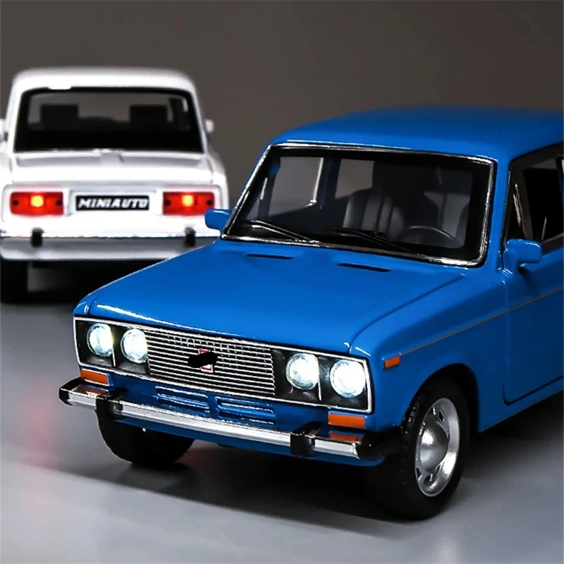 1/24 Classic Car Alloy Car Model Diecast Metal Toy Police Vehicles Car Model Simulation Collection for LADA NIVA Children Gift