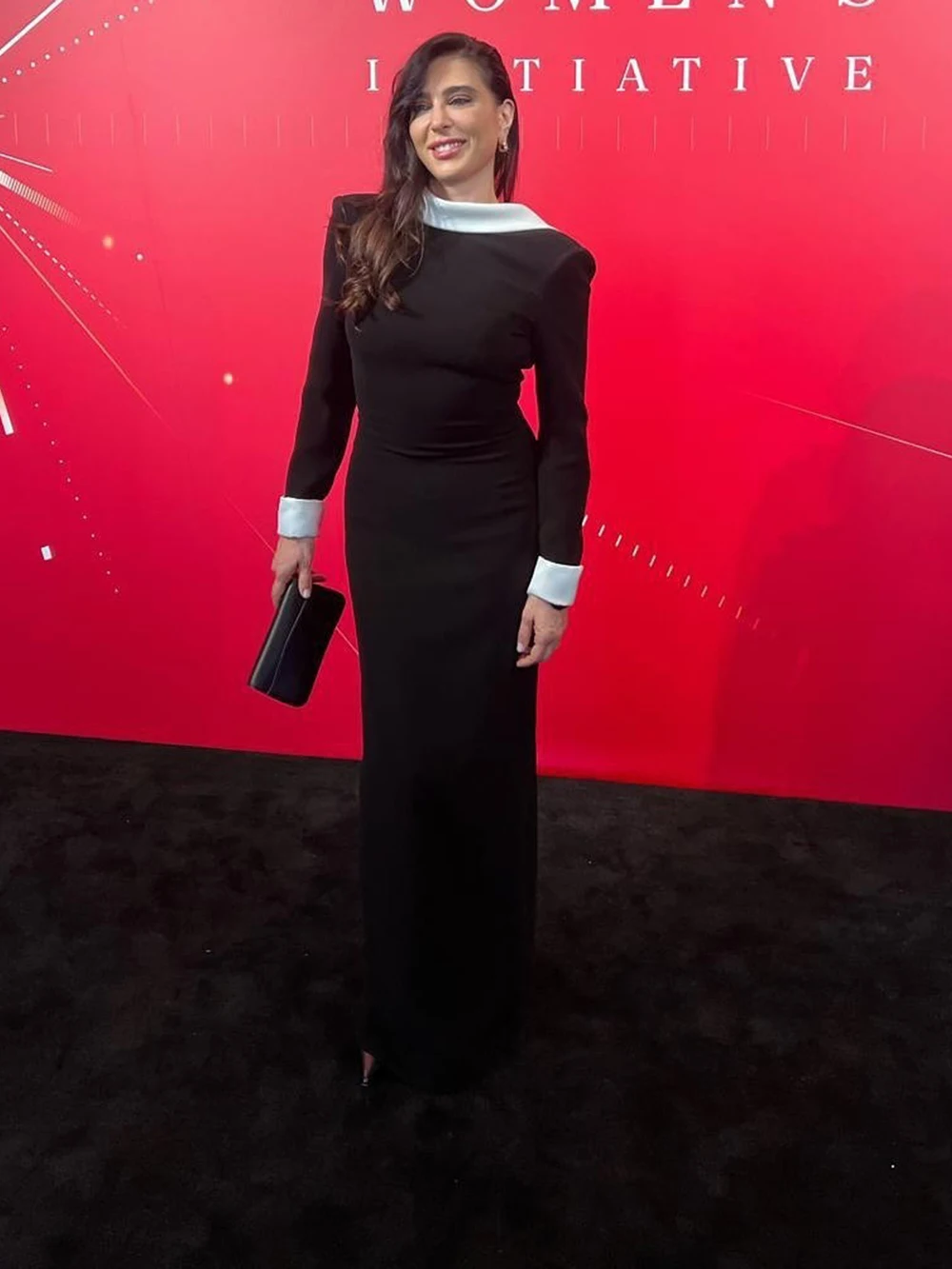 2025 Autumn/Winter New Fashionable Black Collar White Collar Fake Two piece Casual Long sleeved Dress from Europe and America