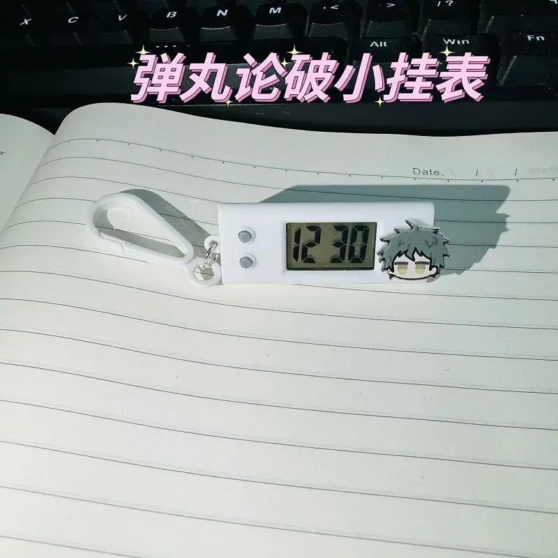 ساعة حائط صغيرة من Danganronpa Komaeda Nagito Kokichi Ouma ، ساعة إلكترونية صغيرة مخصصة لامتحان الطلاب ، قلادة حقيبة مدرسية جميلة