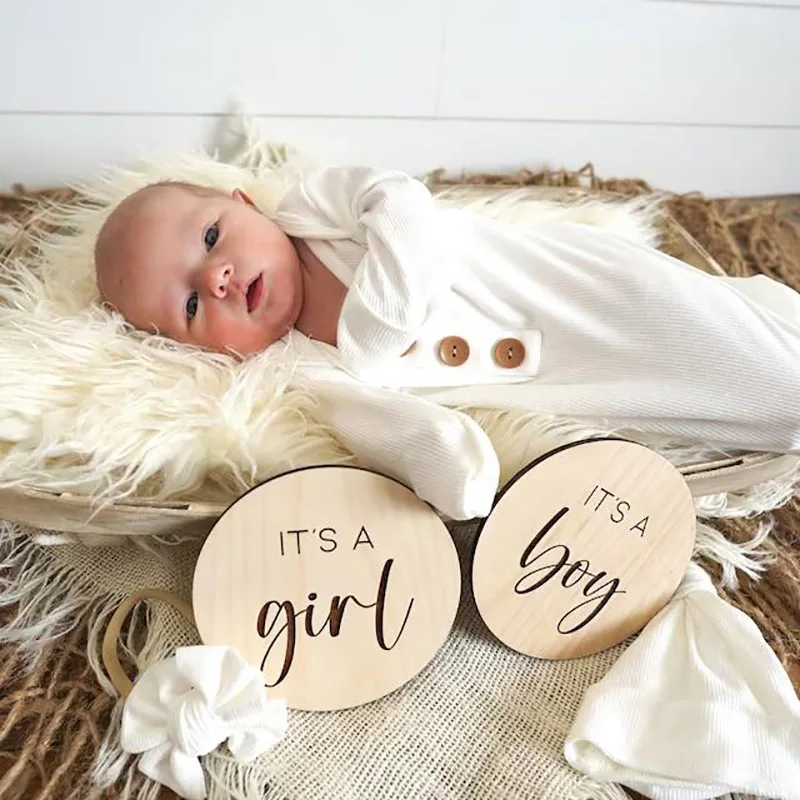 It\'s A Boy it is a Girl Wooden Disc Birth Pregnancy Announcement Gender reveal baby shower Photo Props New Mom dad Parent Gift