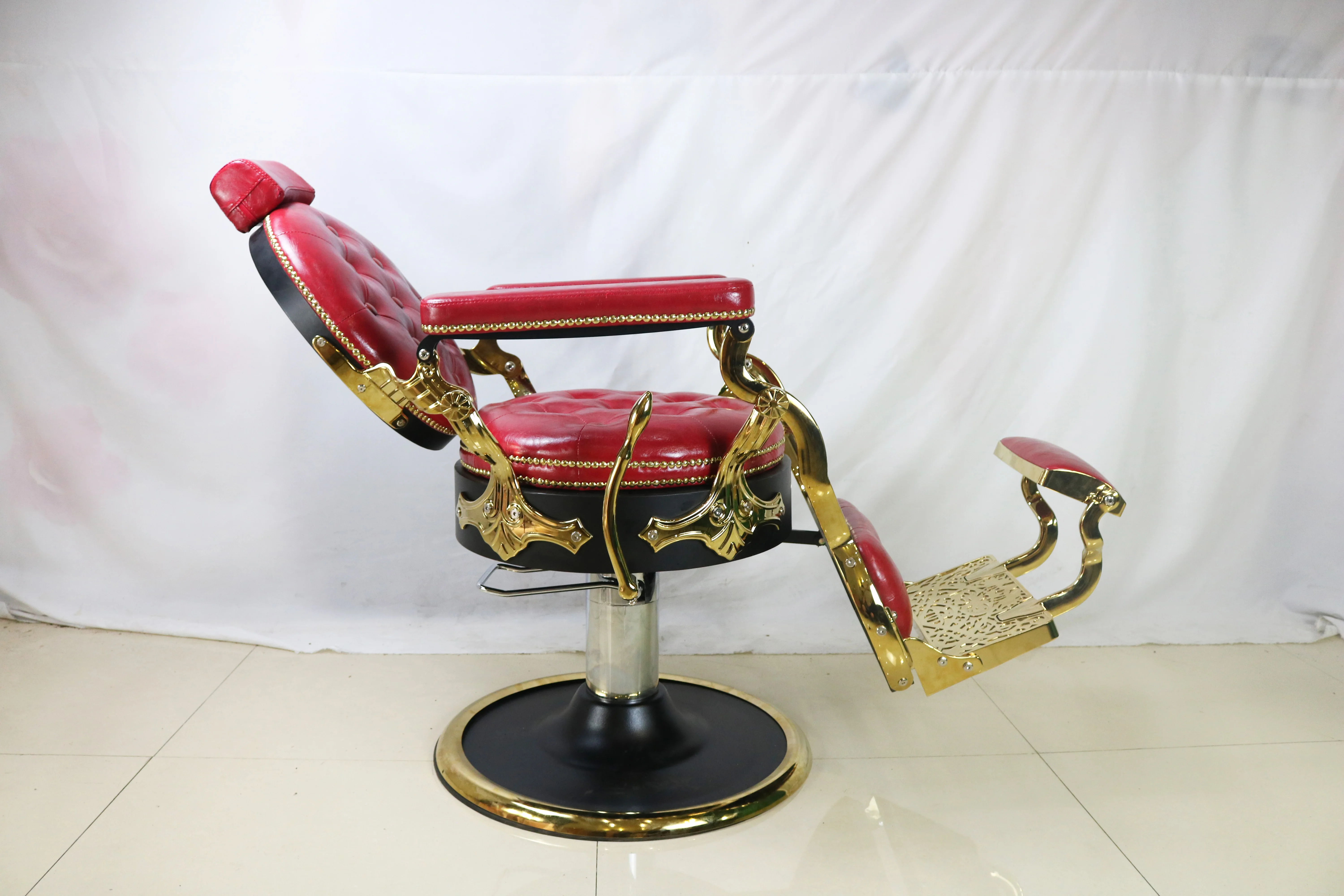 Durable Barber Chair for School Workshop Use Modern Design PU Leather Heavy-Duty Hydraulic Pump 360 Degree Swivel Reclining