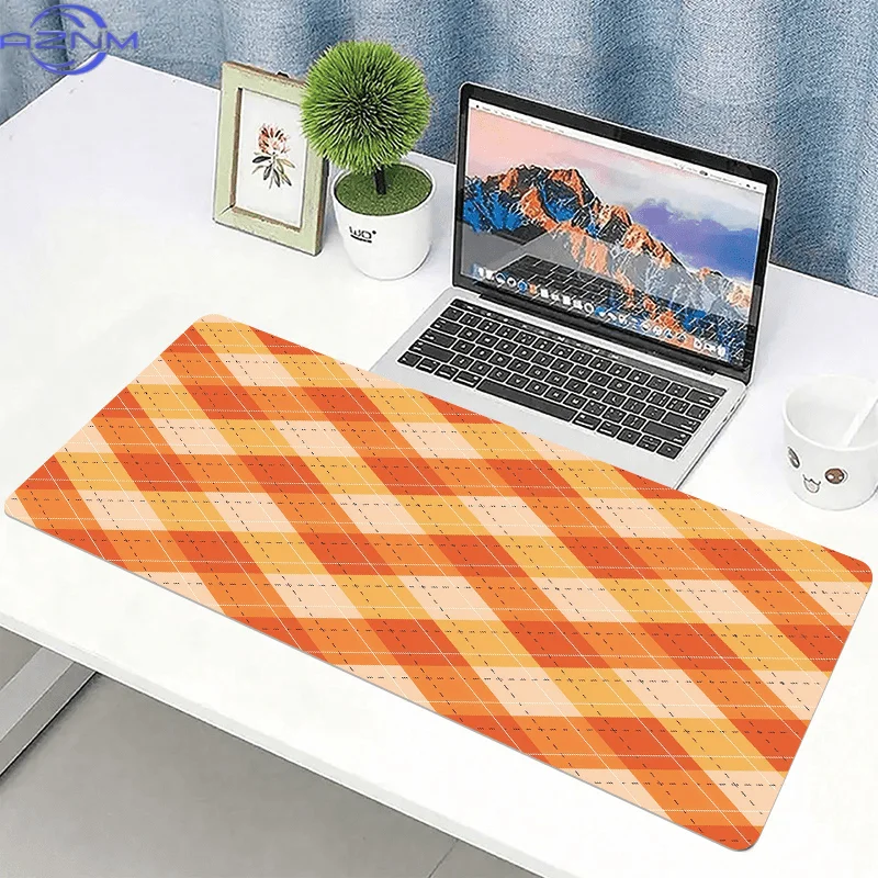 1pc Vintage Diamond Checkered Mouse Pad Measuring  cm, Featuring a Non-Slip Extended Design, an Orange Pattern Suitable for Offi