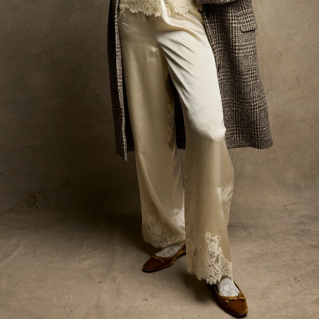 Calças soltas de retalhos de renda feminina de luxo moda casual cor sólida cintura elástica calças largas perna