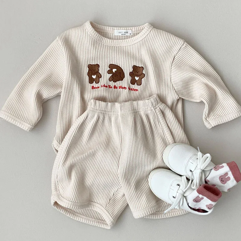 

2023 Spring New Baby Bear Print Clothes Boy Girls Long Sleeve Waffle T Shirt + Shorts 2pcs Casual Suit Cotton Children Suit