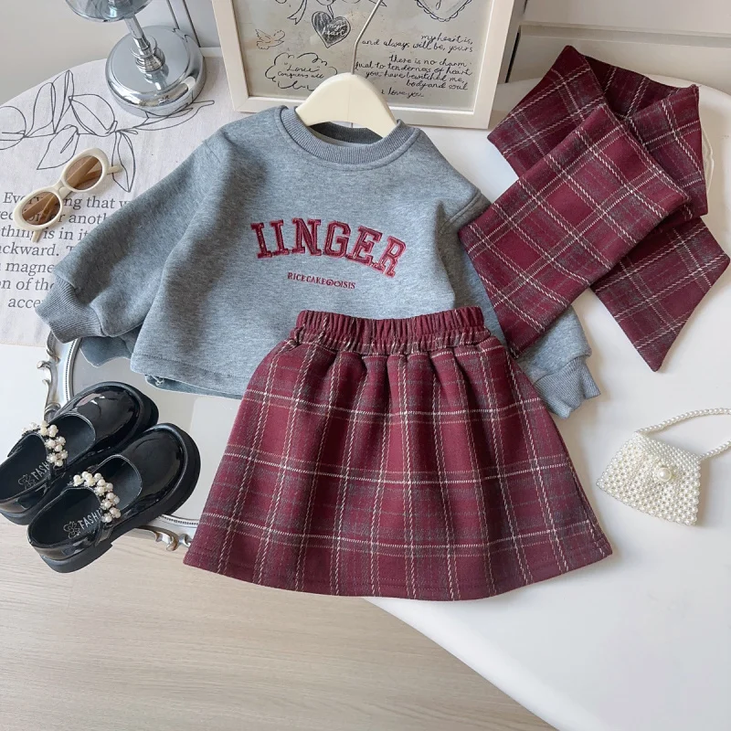

Winter Girls' New Outfit2025Fleece-Lined Thickened Letter Print Sweatshirt Plaid Skirt Scarf Three-Piece Set
