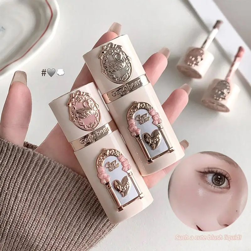 Vloeibare Blusher Kleur Gezichtsmake-up Matte Twee-in-één Vloeibare Blush Moisturizer Langdurige schoonheid Uitbreidt contracten Wangcosmetica uit