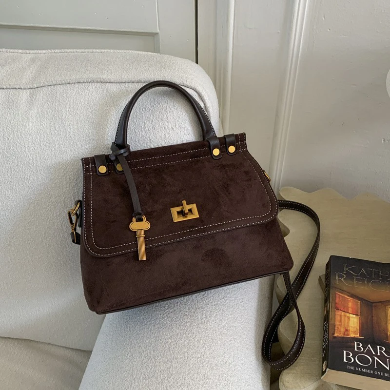 

Женская ручная сумка с клапаном и металлическим замком, замшевая сумка-тоут в стиле ретро для высококачественной однотонной сумки через плечо, модный квадратный кошелек