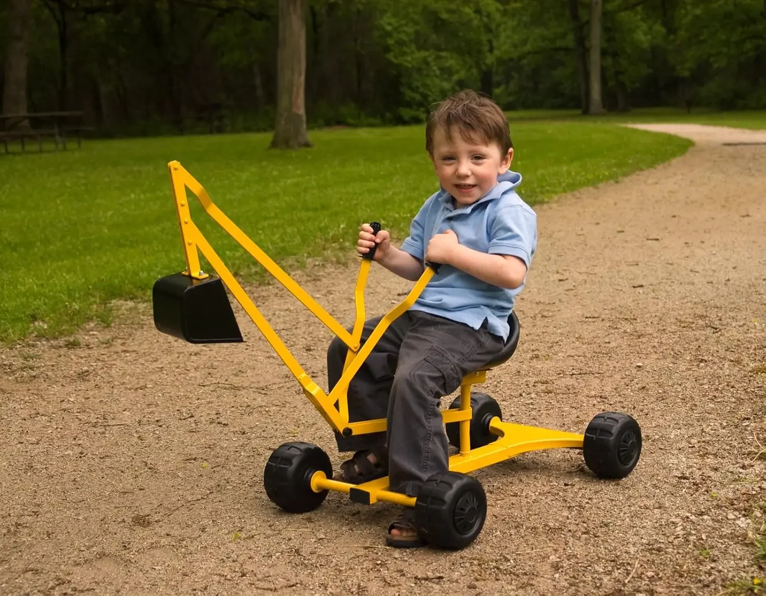 Ride On Excavator Toy Sand Digger Crane with 4 Wheels for Outdoor Playground and Sandbox, Multiple Choices