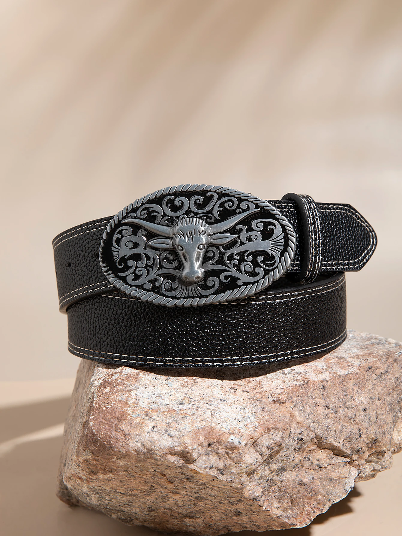 1pc Vintage Casual Men's Animal Carving Textured PU Leather Buckle Belt, Suitable For Daily Wear