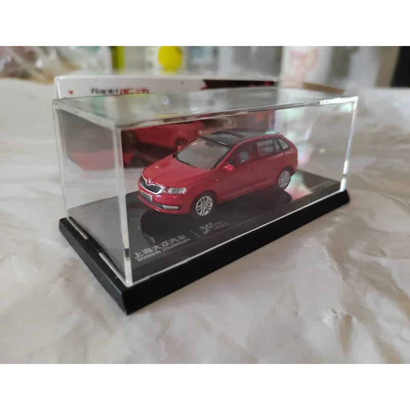 1:64 Scale Skoda Rapid 30th Alloy Car Model Collection Ornaments Decoration Toy