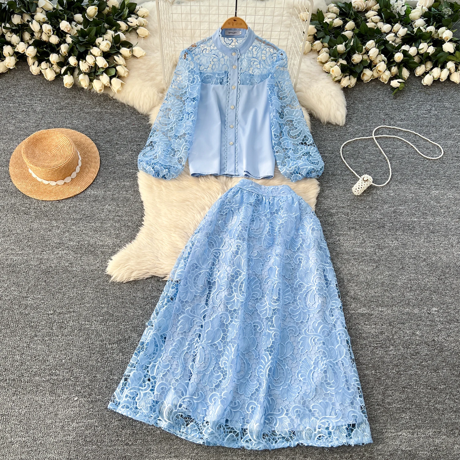 طقم مكون من قطعتين فستان على شكل زهرة هوك مجوف منقوش بأكمام طويلة فساتين عصرية ضيقة للحفلات والنوادي الصيفية