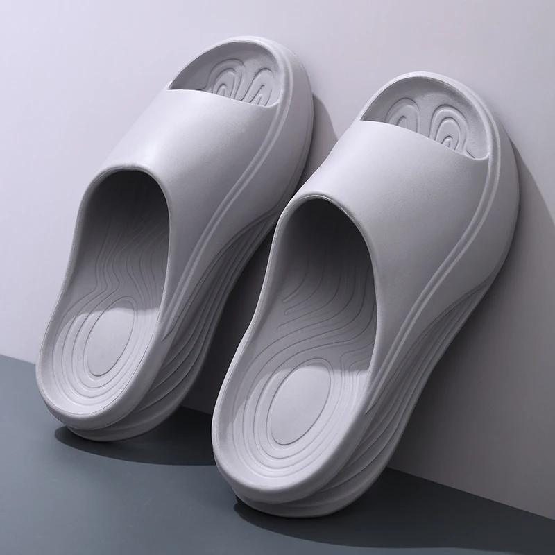 Neue Sommer-Flip-Flops für Herren, Outdoor, dicke Sohle, rutschfest, Sport, trendig, Waten, verschleißfest, Strand-Hausschuhe – Detail 5