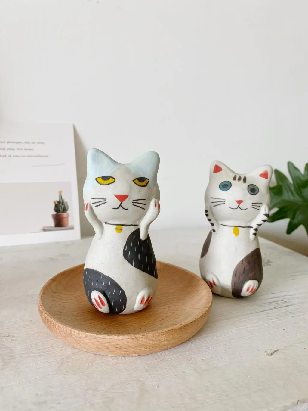 

Promotion New Style Ceramic Handmade Cat Simple Artistic Janpanese Fresh Healing Home Series Cute Ornaments