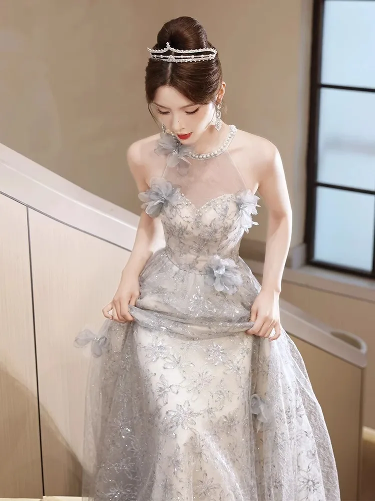 Luxuriöse Ballkleider mit 3D-Dekorationsblumen für Damen, hängender Halskragen, Perlenstickerei, Tüll-Taille, A-Linie, bodenlang, Abendpartykleid