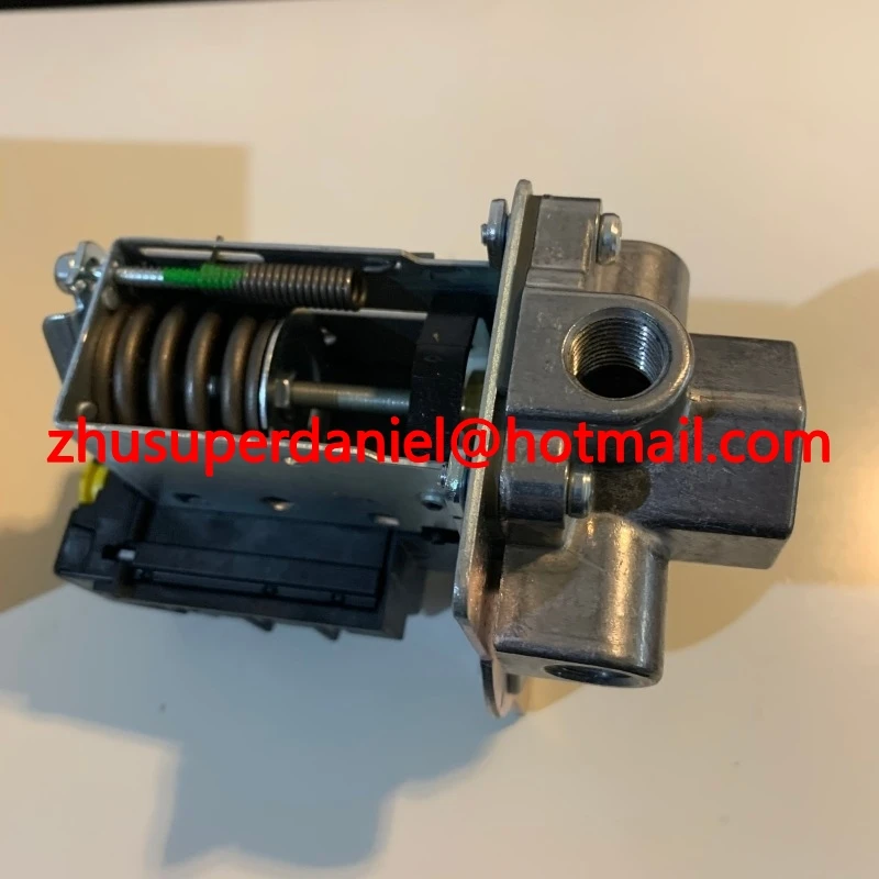 genuine 1089068903=MDR3/11=250760 pressure 9-11bar Condor PRESS.SWITCH MDR 3/11 4-6,3A pressure switch