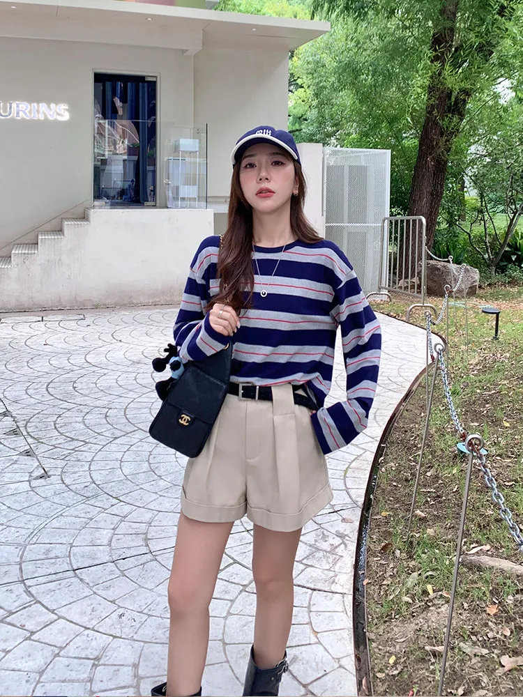 Herbstneuheit: Damen-T-Shirt im koreanischen Stil mit Streifenmuster und langen Ärmeln, lockere Passform, lässiger, entspannter Look, Basic-Oberteil für den Alltag. – Detail 2