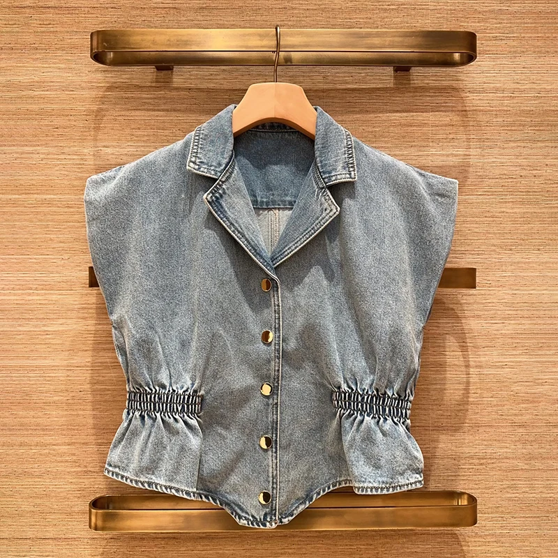 

Весенне-летняя дизайнерская новинка: джинсовая рубашка с эластичным поясом, металлическим воротником и металлическими пуговицами, женская модная повседневная блузка/топ.