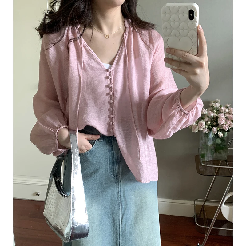 

Розовая свободная рубашка с V-образным вырезом и длинными рукавами в корейском стиле, универсальная, модная, для повседневной носки, с рукавами-фонариками.