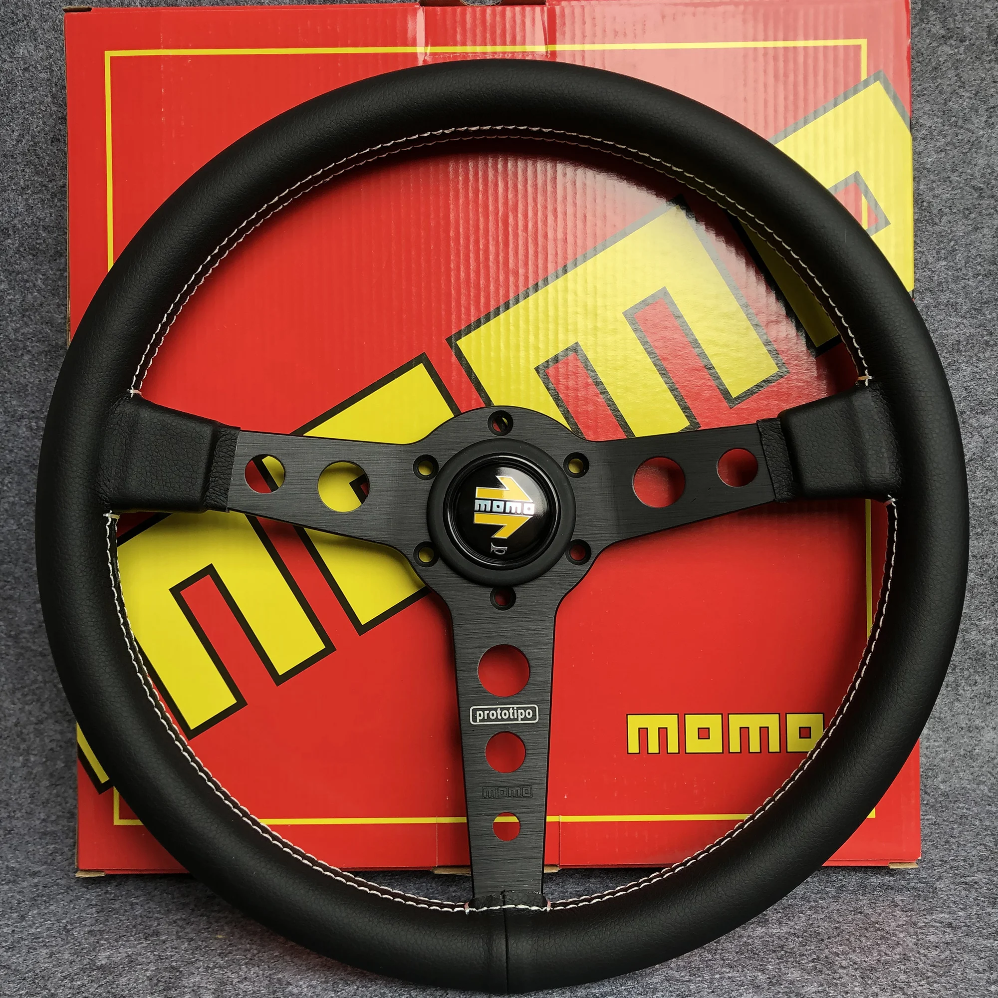 P1 350 mm/14 Zoll für MOMO Prototipo Leder-Rennwagen-Sportlenkrad