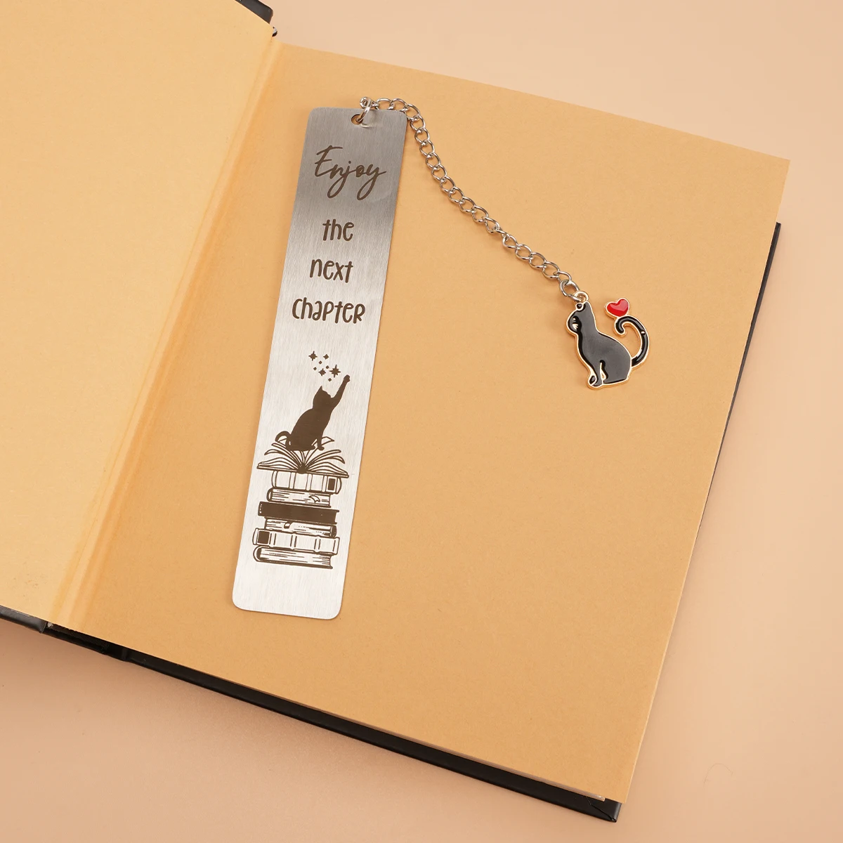 1pc Metal bookmarks, a gift for book lovers, inspirational cat pendant bookmarks, personalized bookmarks, essential book accesso