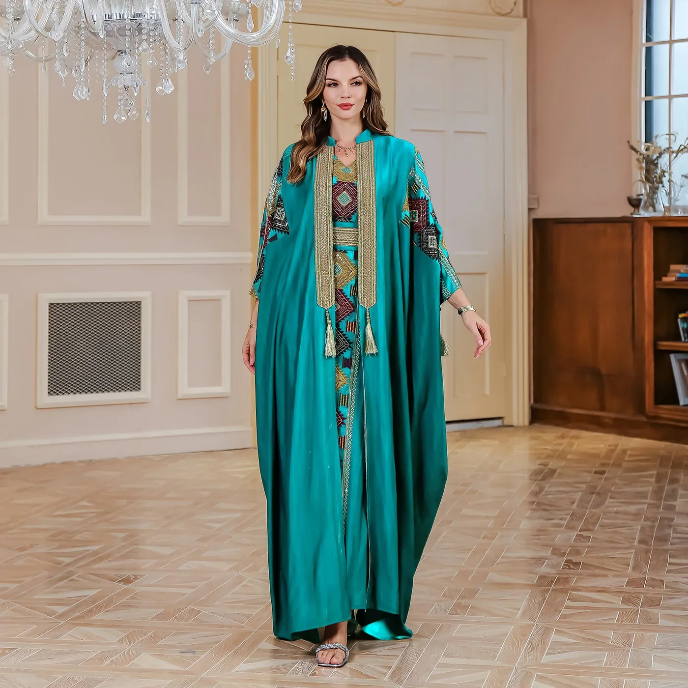 Abaya, Casual Muslim Long Robe for Ladies in Dubai and Turkey New Product Embroidered Light Luxury Evening Dress Two-piece Dress