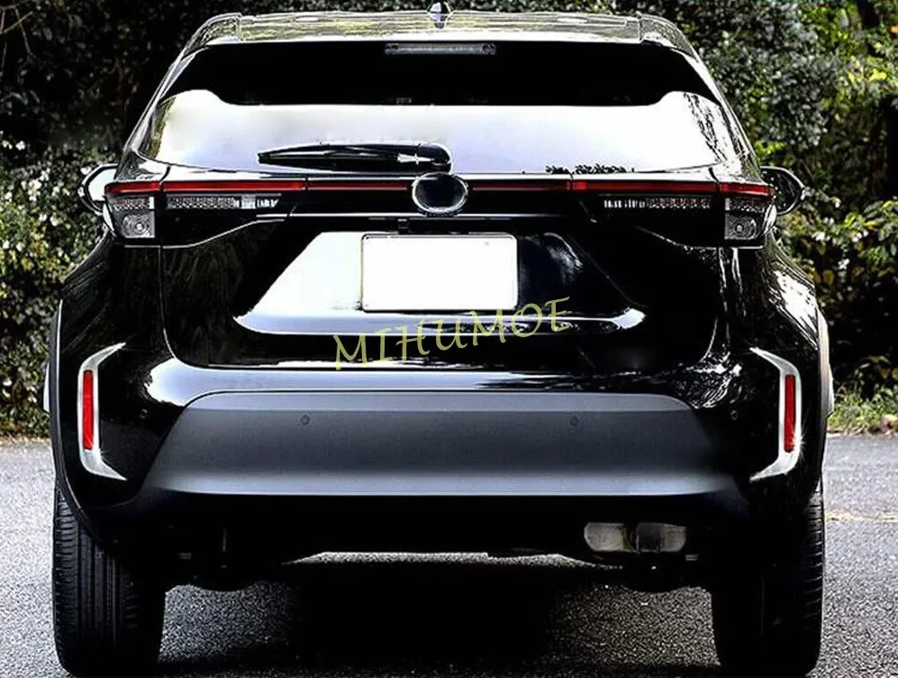 

Glossy Chrome Rear Bumper Reflector Fog Light Cover Trims 2Pcs For Toyota Yaris Cross 2021 2022 2023 2024 2025