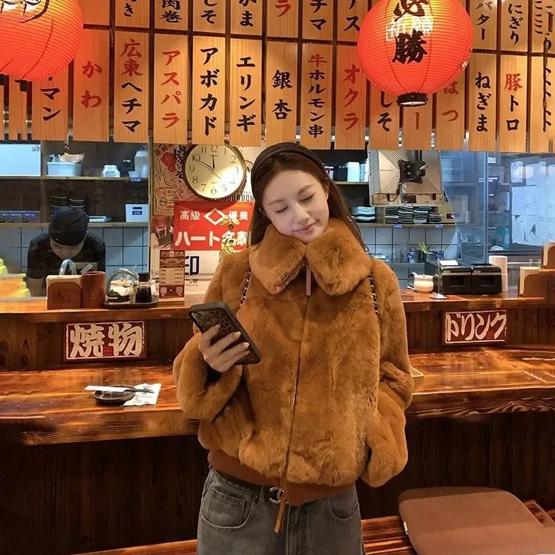 Casaco de pele de coelho rex de imitação quente e vestível com gola alta de pele ecológica para mulheres curto engrossado