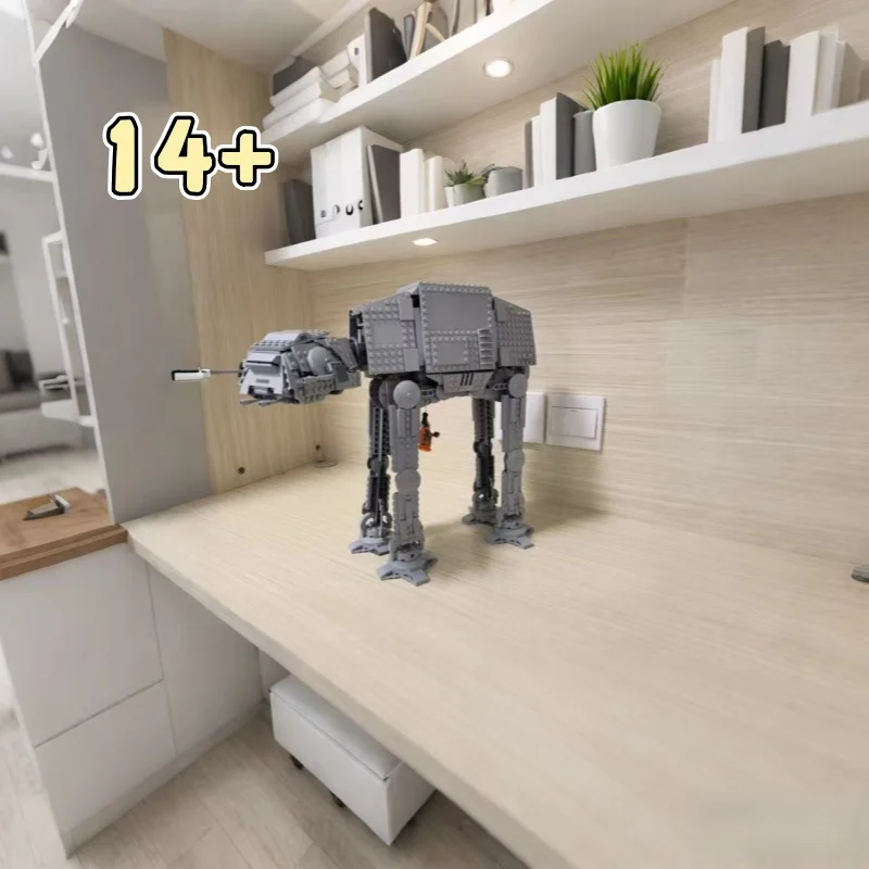 

В наличии 1267 шт. Набор для самостоятельной сборки, 1267 деталей, совместим с 75288, настольное украшение, подарки для детей и на день рождения.