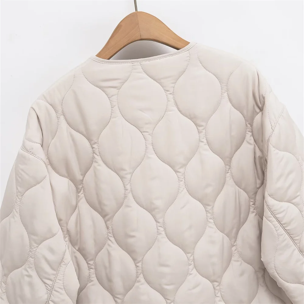 سترة نسائية قطنية مريحة بأكمام طويلة وبسيطة مع جيوب فضفاضة وديكور علوي دافئ