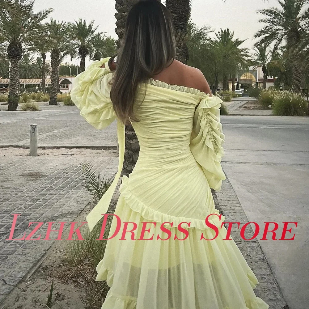 تخصيص أزياء الشيفون ألف خط قبالة الكتف الكشكشة مساء اللباس حساسة طويلة الأكمام قارب الرقبة فساتين لحضور الحفلات الموسيقية