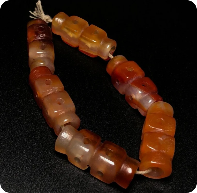 Tibetan Natural Red Old Agate Dzi Silkworm Carving Lulutong Beads Bracelet K1031