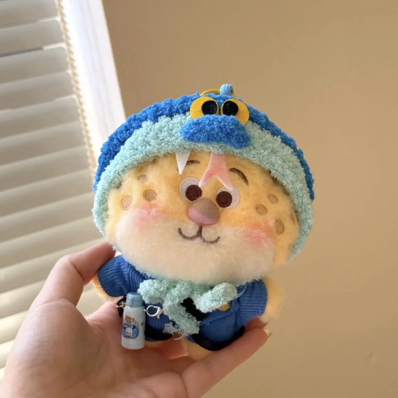 

Genuine Crazy Animal City Leopard Police Officer Bag Pendant Fox Nick Rabbit Judy Cute Cartoon Plush Doll Gift Bag charm