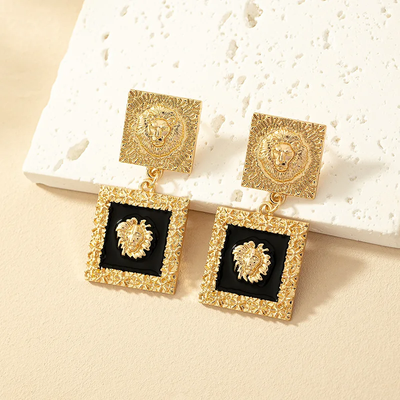 

Retro Senior Sense Fashion Lion Head Earrings Female Korean Version Of The New Temperament Trend Court Wind Earrings Earrings