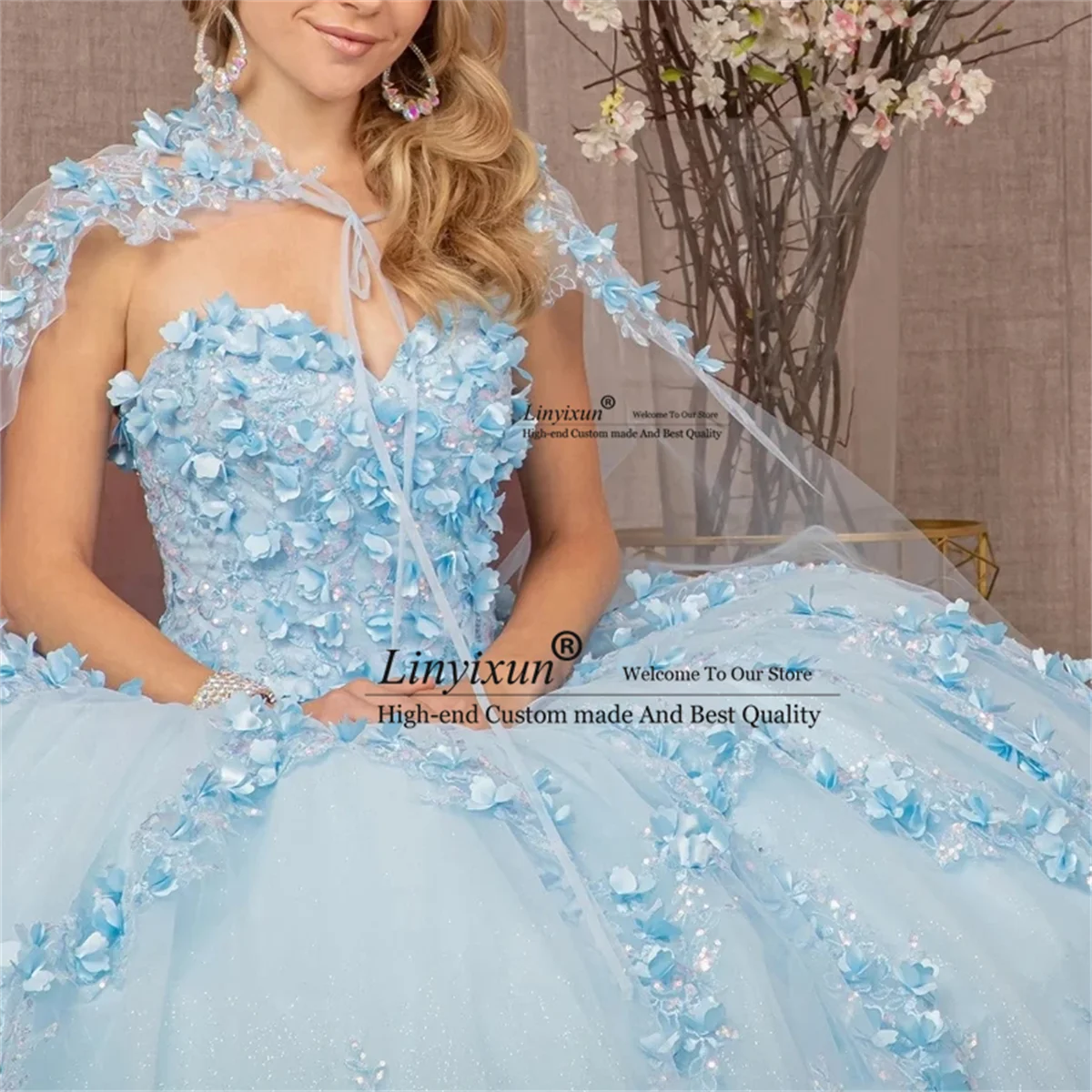 السماء ثوب الكرة الزرقاء مع الرأس ، فساتين Quinceanera ، الترتر ، زخارف الدانتيل زهرة ، 15 إلى 16 سنة عيد ميلاد