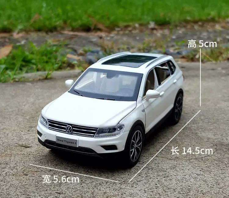 Volkswagen Tiguane L Model 1:32 Odlewany Metalowy Samochód SUV Stopowy Auto Napęd Pull Back Elektroniczny Pojazd Zabawki