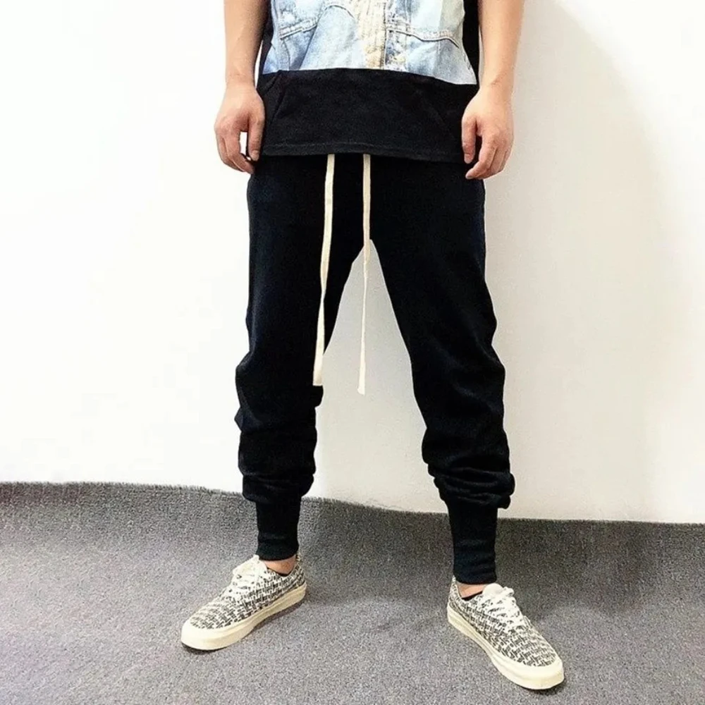 Men Dark Slim Fit City Boy Tapered Leg Pants Spring Streetwear Fashion Plain Youth Outdoor Versatile Clean Fit Casual Pants 2026