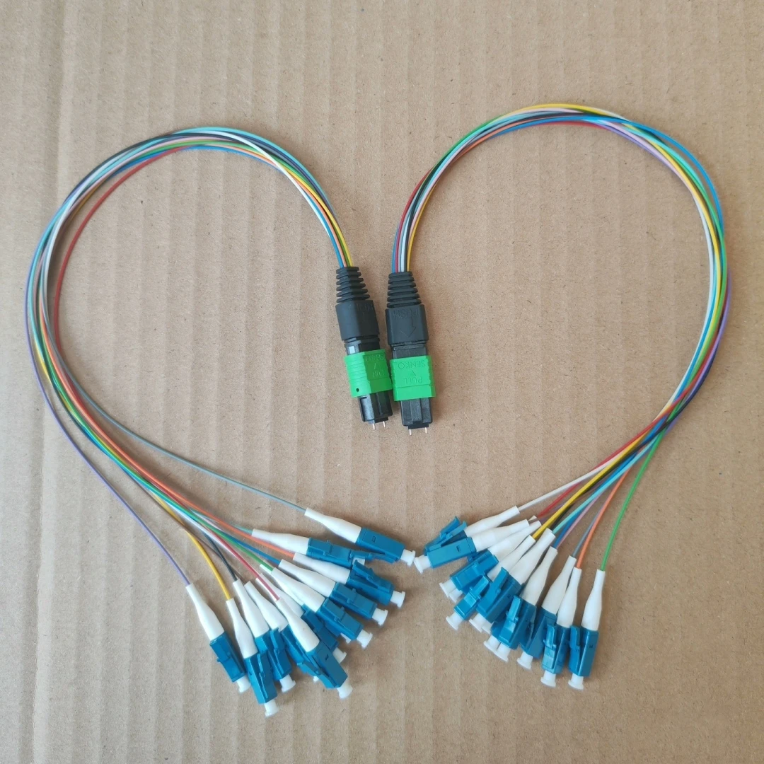 12C MPO/APC-LC fiber jumper singlemde 30cm 6 / 8/ 12 / 24 cores 0.9mm MPO APC female male type A B optical fiber pigtail 0.3m