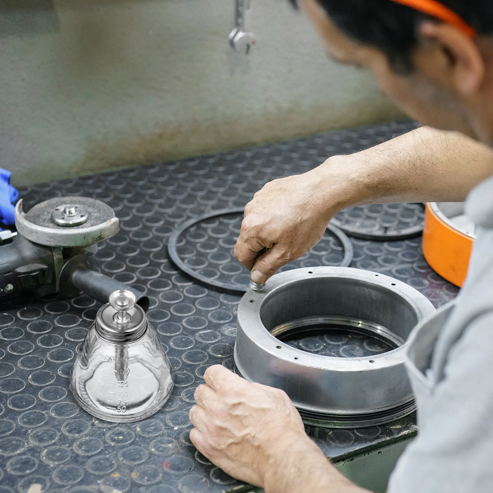 

Стеклянная бутылка-дозатор с помпой, прозрачная, для жидкого лака для ногтей, для маникюра и салонов красоты