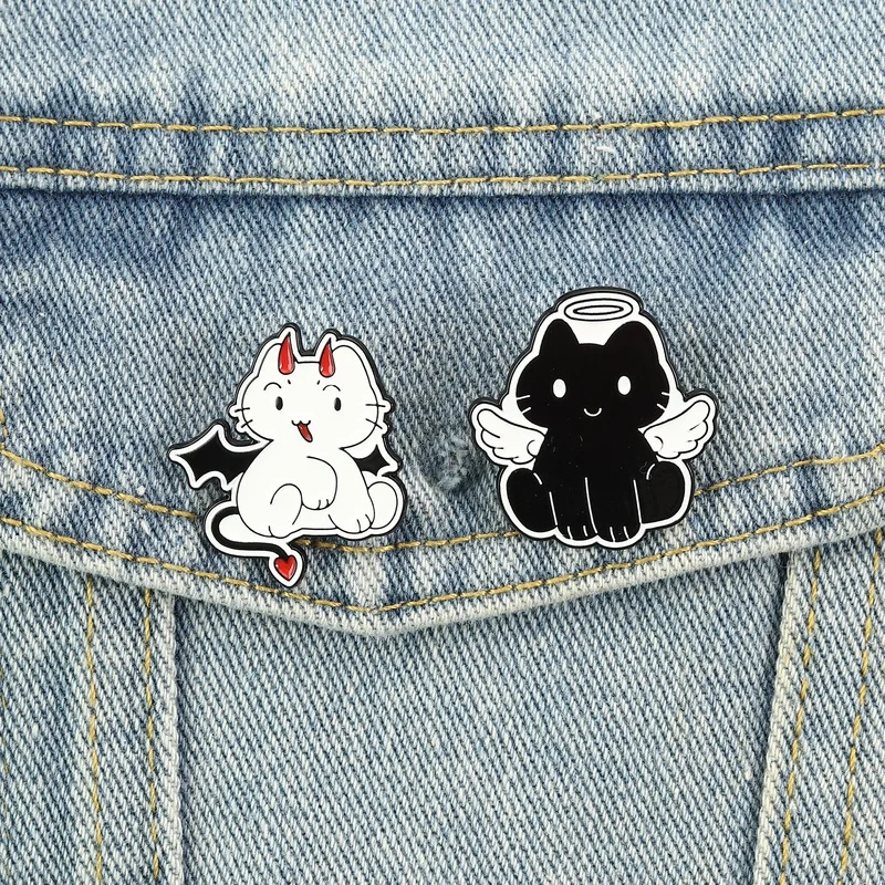 Angel Evil Black White Cats Emaille-Pins, Cartoon-Tierbroschen, Anstecknadel, niedliches Kätzchen, Schmuck, Geschenk für Freunde