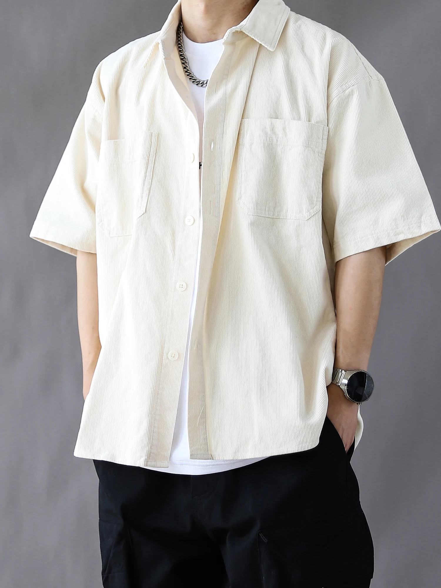 

Мужская повседневная рубашка в американском ретро-стиле, свободного кроя, с коротким рукавом, на пуговицах, однотонная, новинка 2025 года